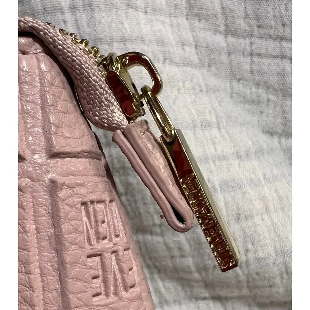 Steve Madden Wristlet in Pale pink
